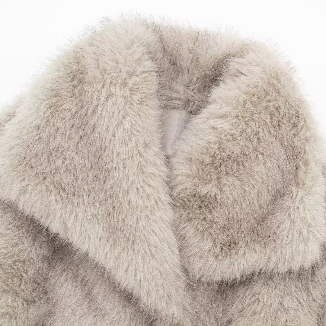 Élise™ Manteau court en fausse fourrure