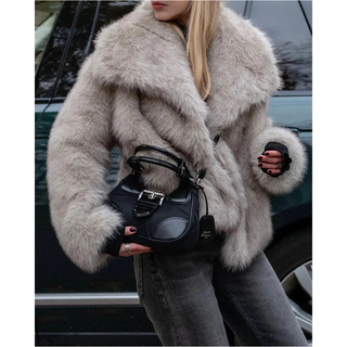 Élise™ Manteau court en fausse fourrure