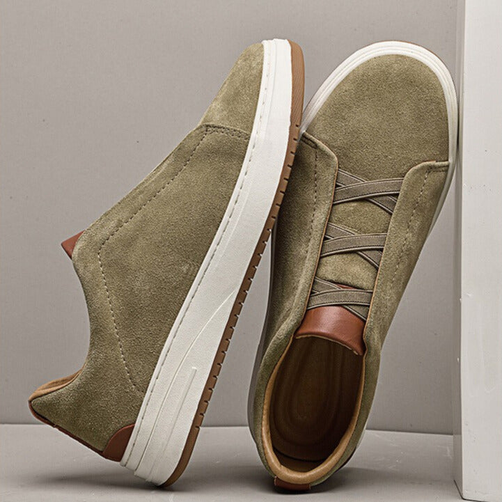 | CHAUSSURES SANS LACETS EN DAIM POUR HOMME
